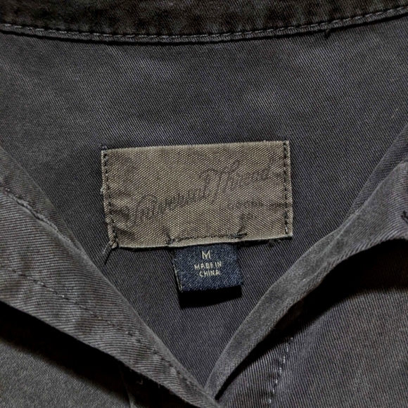 Custom Universal Thread Shirt (M) - Space Otter - Picture 4 of 4